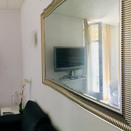 Apartment Charming 50 Mt Palais Des Festivals